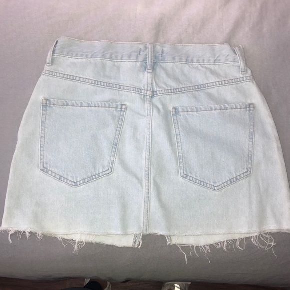 Girl Boss Host pick!✨ Forever 21 Denim skirt - Picture 3 of 5